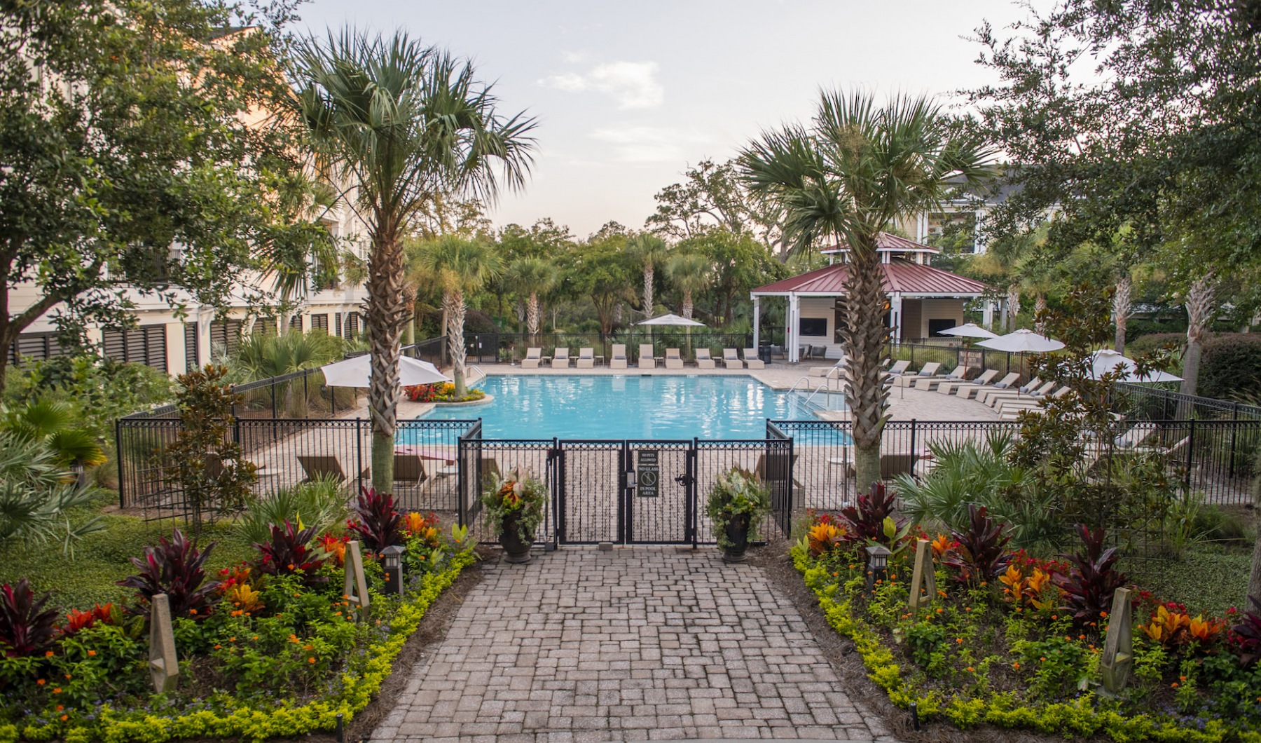 Large Sundeck And Pool At Daniel Island Village Apartments